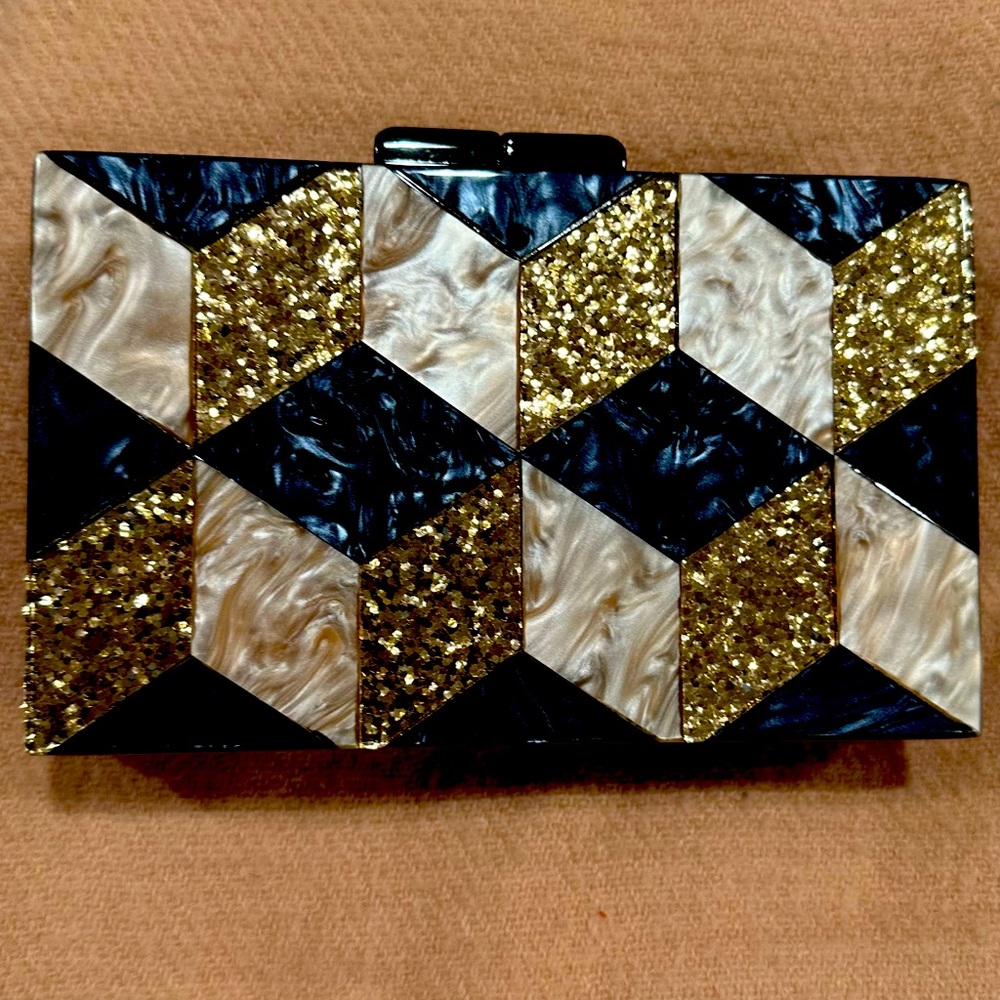 Clutch Acrylic